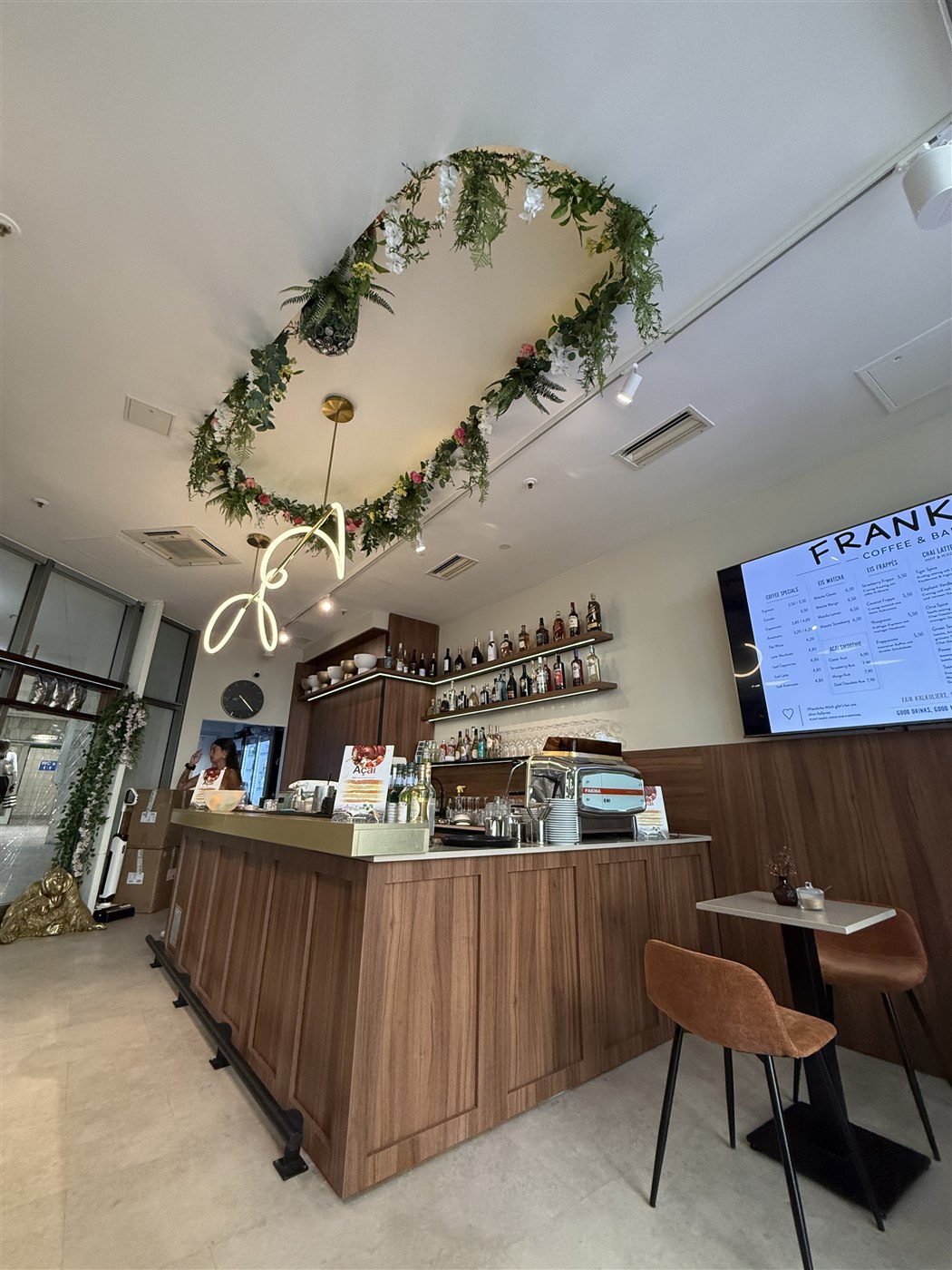 Franky Coffee & Bar Frankfurt – Thekenansicht